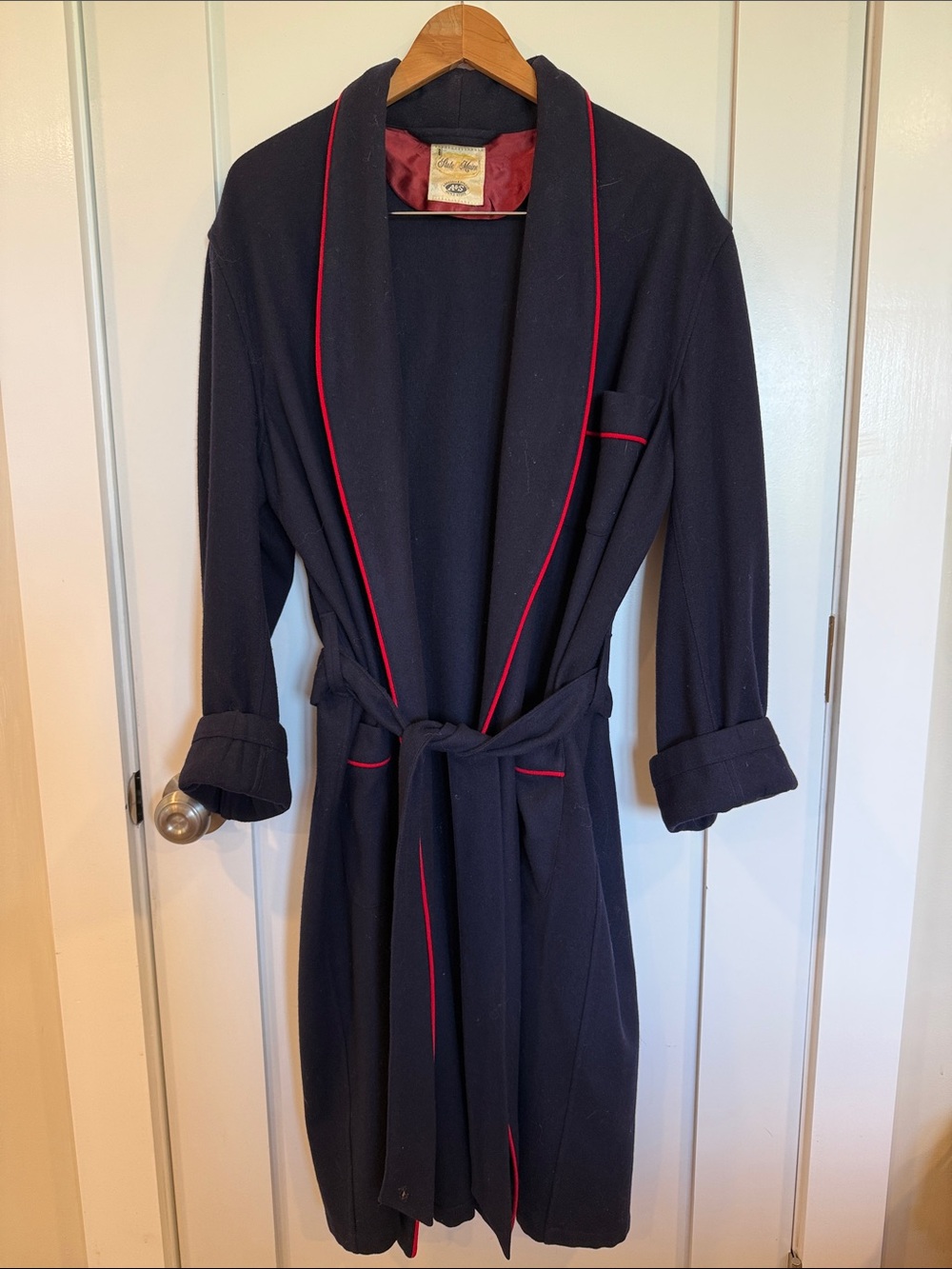 Vintage State O Maine Wool Blend Men's Navy Robe with Red Trim